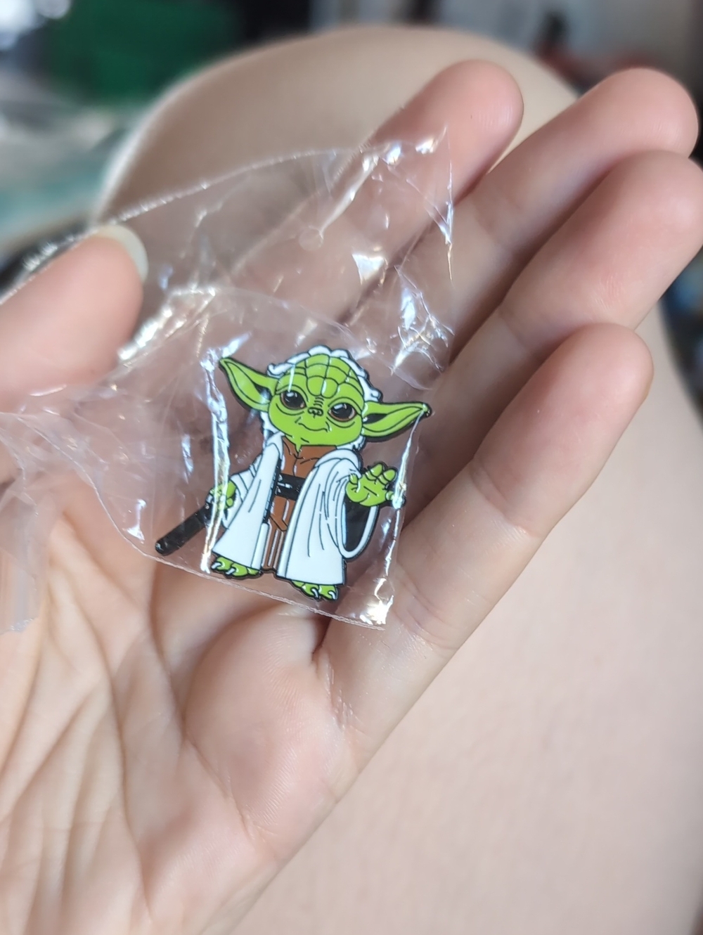 2$ Add On⭐ Yoda Pin